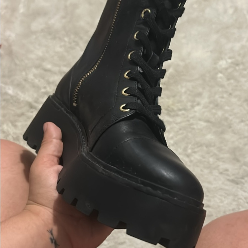Black Lace-Up Women's Boots MK 2024 Winter Collection